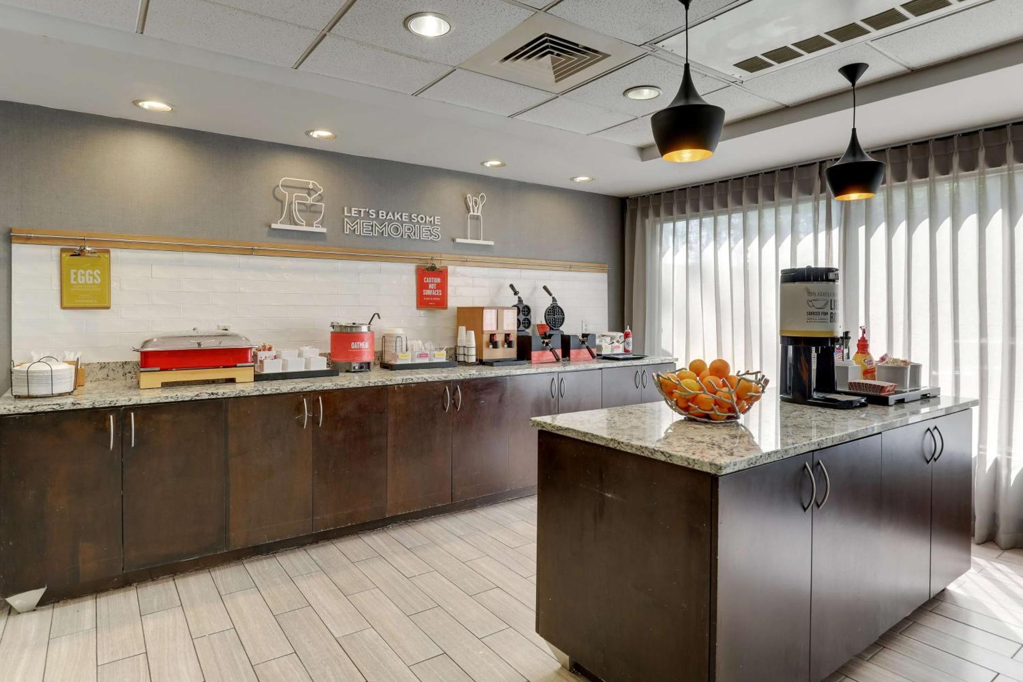 Hampton Inn Cumming Buitenkant foto